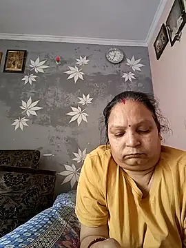 Kavya kapoor online show from March 11, 7:04 am