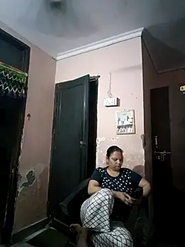 Kavya kapoor online show from March 12, 1:08 pm