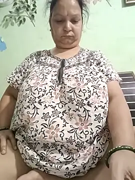 Snapshot of Kavya_kapoor chatting on July 7, 6:12 pm Kavya kapoor online show from July 7, 6:12 pm