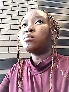 Snapshot of Iva_deep chatting on March 18, 12:25 pm Iva deep online show from March 18, 12:25 pm