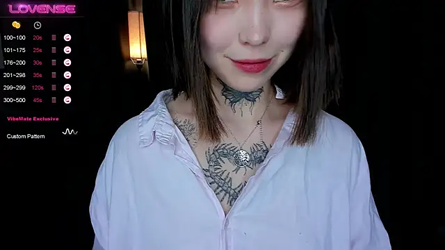 Dark Ester online show from December 22, 2:38 pm