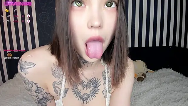 Dark Ester online show from February 9, 3:12 pm