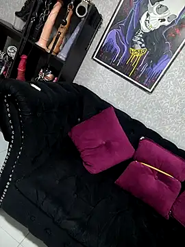 CamiilaMarti online show from May 23, 1:33 am