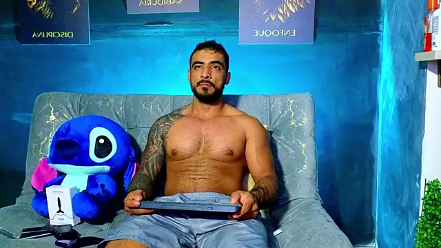 ERIC HARRISON online show from October 28, 10:01 pm