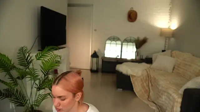 Heidi11 online show from May 28, 3:42 pm