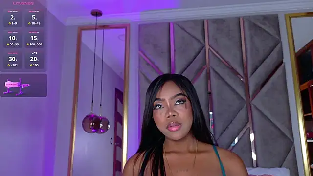 Lola King online show from March 10, 4:07 am