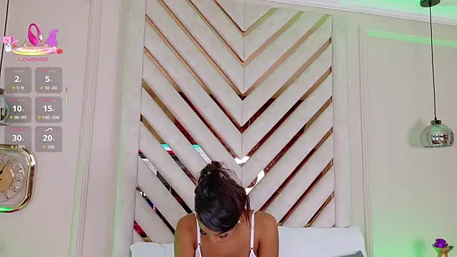 Lola King online show from September 25, 4:27 am