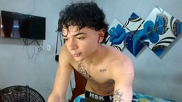 Lovebeng  online show from October 11, 7:56 pm