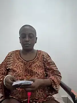 Snapshot of mamakarma1403 chatting on May 25, 9:48 am mamakarma1403 online show from May 25, 9:48 am