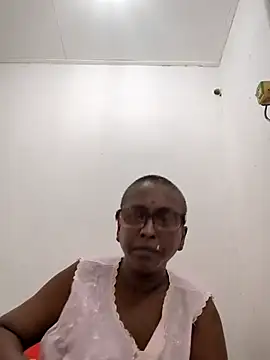 mamakarma1403 online show from June 24, 4:11 am
