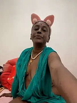 mamakarma1403 online show from June 26, 5:23 am