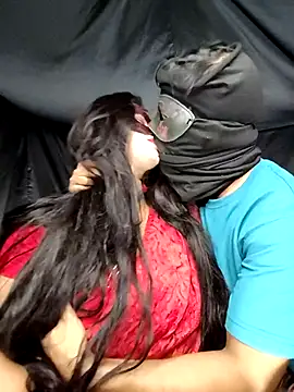 Snapshot of Hotty-priyanka chatting on April 8, 6:52 pm Hotty-priyanka online show from April 8, 6:52 pm