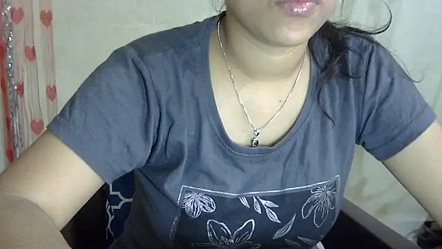 Preeti-Sexy online show from November 27, 4:25 am