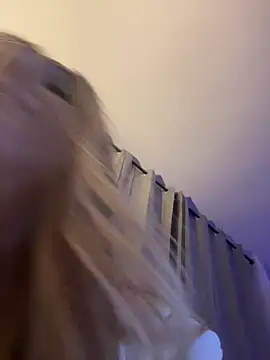 PuckBunny17 online show from December 18, 8:42 am