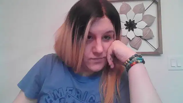 PuckBunny17 online show from February 26, 8:54 pm