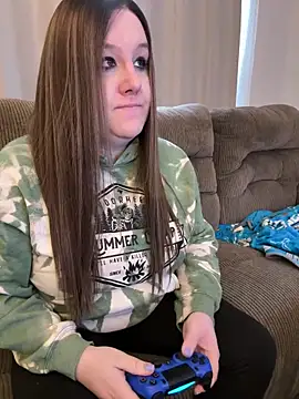 PuckBunny17 online show from March 21, 1:58 pm