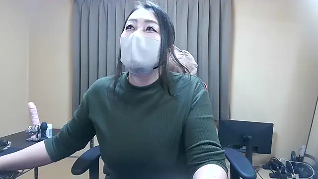 Snapshot of SAKURA_OSUSHI chatting on January 3, 2:08 pm SAKURA OSUSHI online show from January 3, 2:08 pm