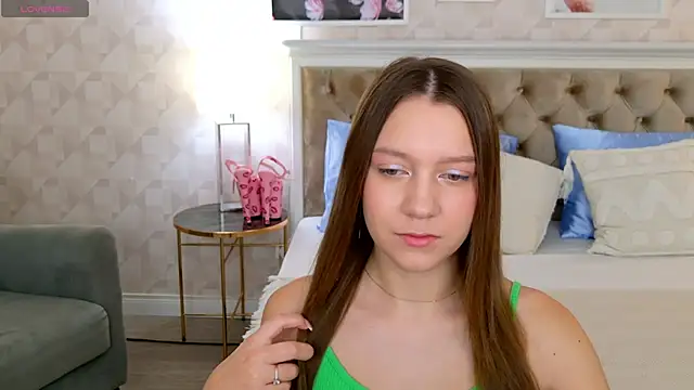 Snapshot of AliceBrayan chatting on January 26, 5:13 am AliceBrayan online show from January 26, 5:13 am