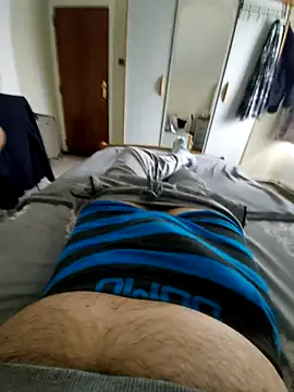 Snapshot of pascalino100 chatting on November 3, 2:40 pm pascalino100 online show from November 3, 2:40 pm