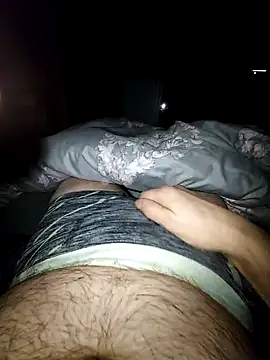 Snapshot of pascalino100 chatting on December 4, 3:49 am pascalino100 online show from December 4, 3:49 am