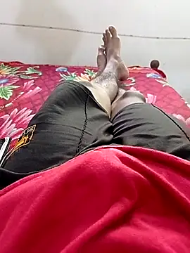 Snapshot of Dhjdjsjjdjj chatting on April 15, 7:15 am Dhjdjsjjdjj online show from April 15, 7:15 am