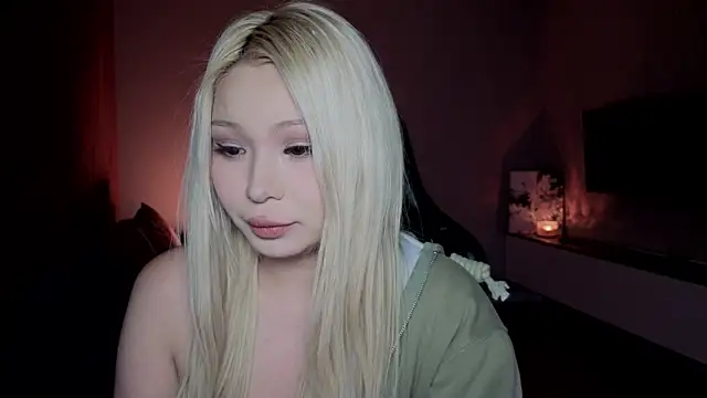 RileyMee online show from March 2, 3:41 am