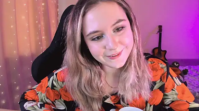 Snapshot of Diana_Flower chatting on February 15, 9:27 am Diana Flower online show from February 15, 9:27 am