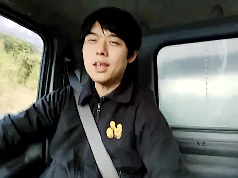 whitebriefboy online show from March 13, 10:05 pm