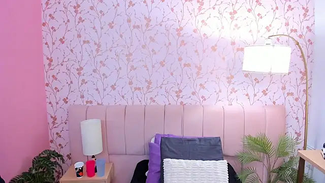 Snapshot of amber-hill chatting on November 13, 7:35 pm amber-hill online show from November 13, 7:35 pm