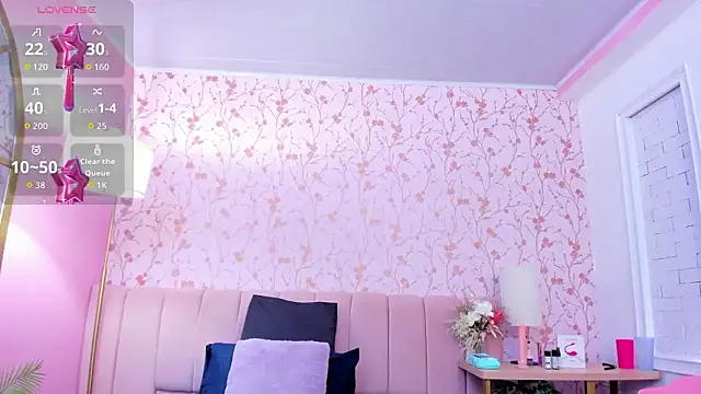 Snapshot of amber-hill chatting on February 2, 7:01 pm amber-hill online show from February 2, 7:01 pm