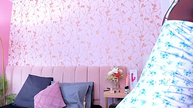 Snapshot of amber-hill chatting on February 7, 7:39 pm amber-hill online show from February 7, 7:39 pm