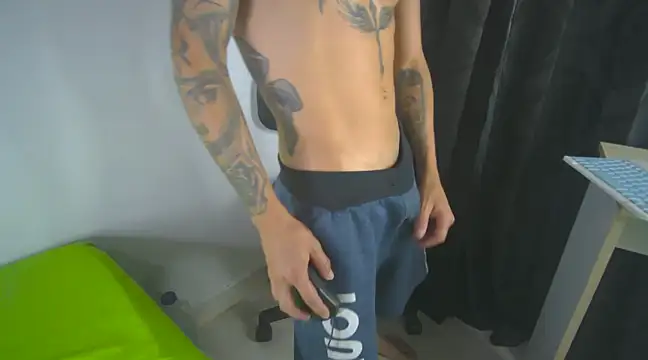 Snapshot of semalas69 chatting on February 7, 1:47 am semalas69 online show from February 7, 1:47 am