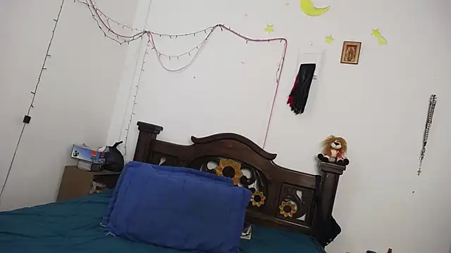 DominaLeona online show from February 18, 8:36 pm