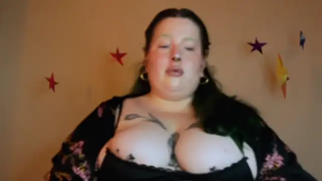 Snapshot of MissBika chatting on March 15, 5:41 pm MissBika online show from March 15, 5:41 pm