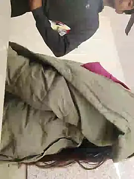 Snapshot of riya190 chatting on December 4, 5:44 pm riya190 online show from December 4, 5:44 pm