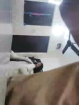 Snapshot of riya190 chatting on January 8, 6:09 pm riya190 online show from January 8, 6:09 pm