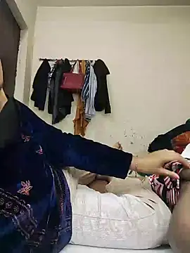 Snapshot of riya190 chatting on January 31, 9:16 am riya190 online show from January 31, 9:16 am