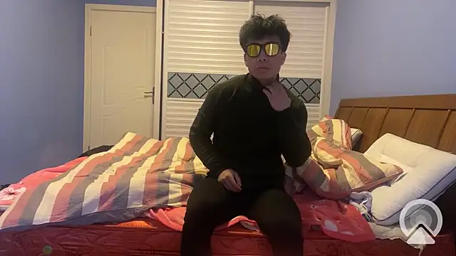 Snapshot of shuai321 chatting on January 27, 8:51 am shuai321 online show from January 27, 8:51 am