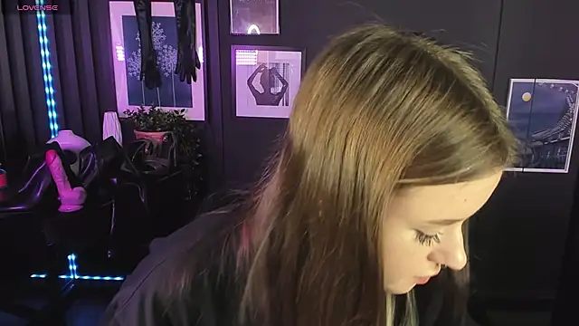 Lily Moonlight online show from January 14, 11:42 am