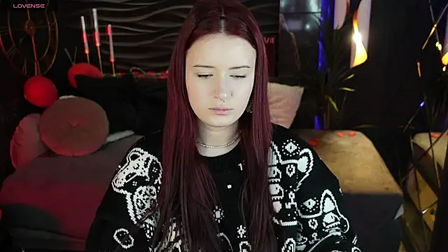 Lily Moonlight online show from February 21, 1:45 pm