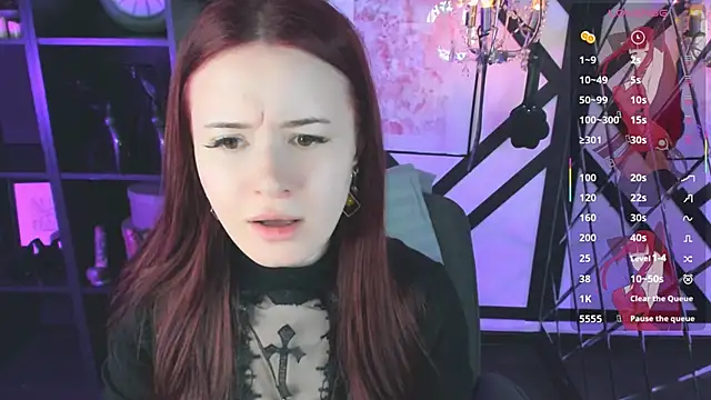 Lily Moonlight online show from May 10, 2:44 pm