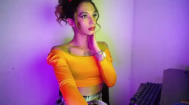 Snapshot of Dy_Hanna chatting on February 21, 4:18 am Dy Hanna online show from February 21, 4:18 am