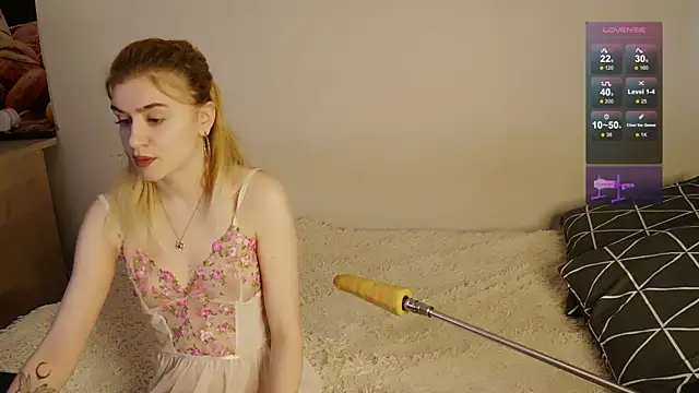 ley tori online show from April 4, 2:54 am