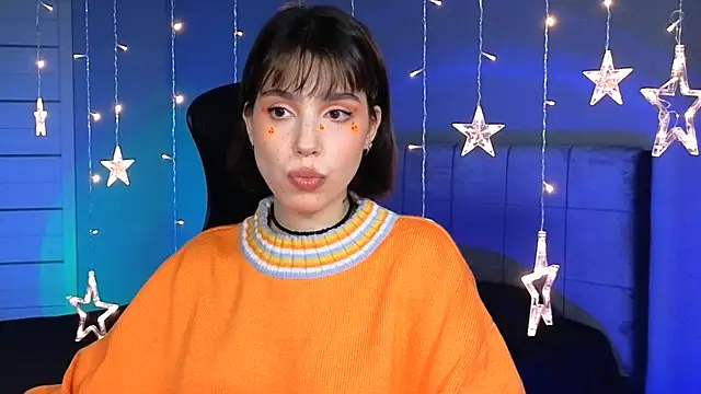 Stacy Gonzales  online show from October 31, 10:38 am