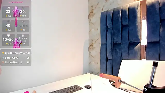 RoseTaylor   online show from December 15, 9:56 am