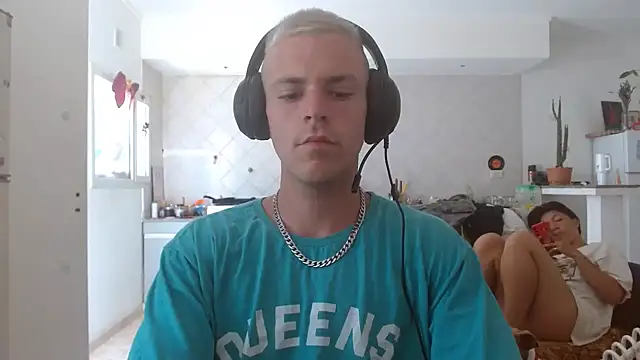 VenomKushx online show from January 6, 4:21 pm