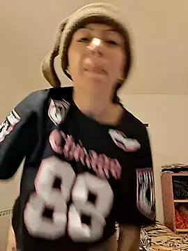 VenomKushx online show from April 4, 1:04 am