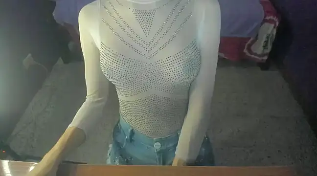 Snapshot of Unicorn_Mistress chatting on March 13, 9:59 pm Unicorn Mistress online show from March 13, 9:59 pm