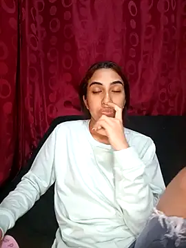 ifeelverywet andhot online show from January 10, 7:11 pm