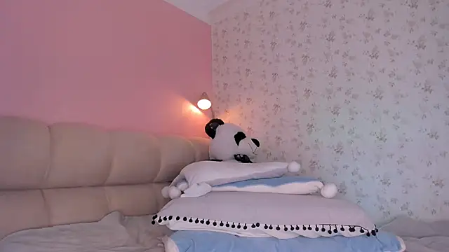 kitty miaa online show from March 22, 1:32 am